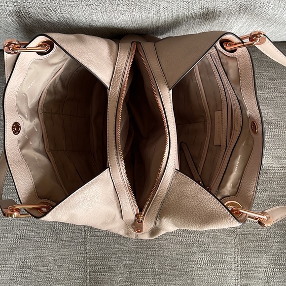 MICHAEL KORS Light Pink Leather Studded Bedford
Satchel - Picture 7 of 12